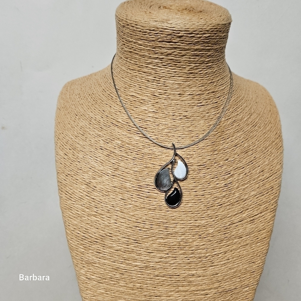 Lia Sophia 3-Color Pendant Necklace